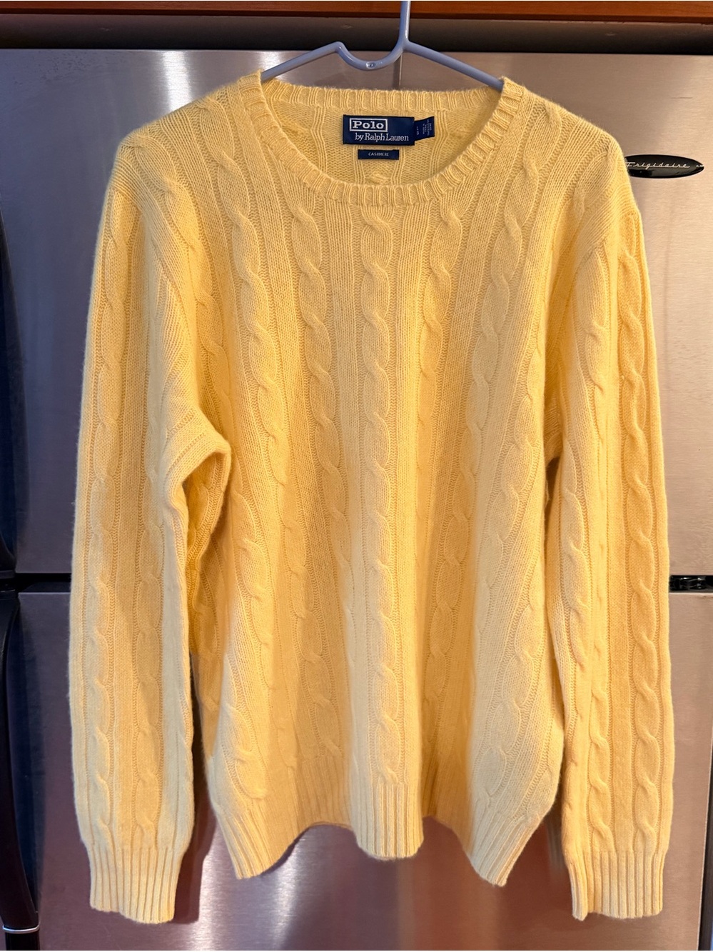 Pale Yellow Men’s Large Ribbed Cashmere Sweater